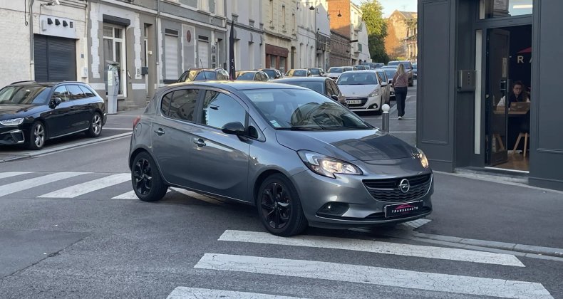 Opel Corsa Black Edition CARPLAY RADAR DE RECUL SUI
