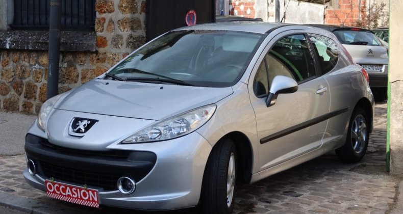 Peugeot 207 1.4 VTI 95 PREMIUM
