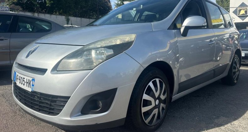 Renault Grand Scenic 1.9 dCi 131 cv 5pkace