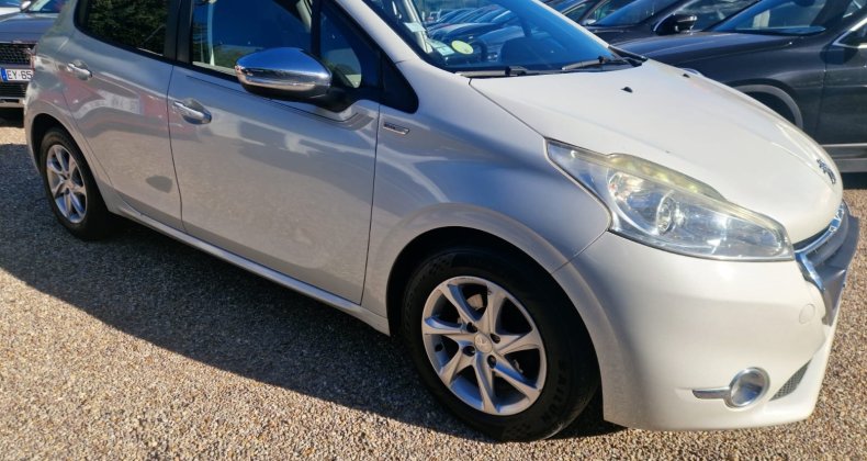 Peugeot 208 1.4 HDi FAP Envy 5p