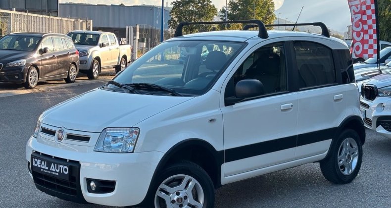 Fiat Panda 4x4 1.3 MultiJet 75ch Climbing Attelage