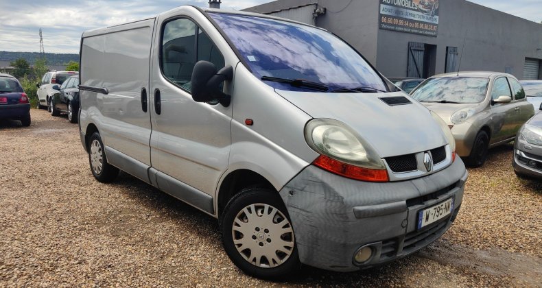 Renault Trafic II Fourgon L1H1 1.9 dCi 82 CH * GARANTIE