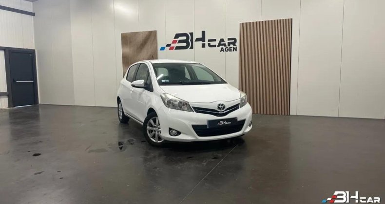 Toyota Yaris 1.3 VVTI 100 DYNAMIC CVT BVA