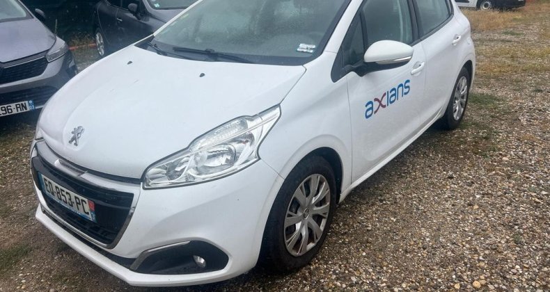 Peugeot 208 1.6 hdi