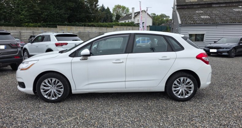 Citroen C4 Berline Attraction 1.4L 95 CV * REPRISE 