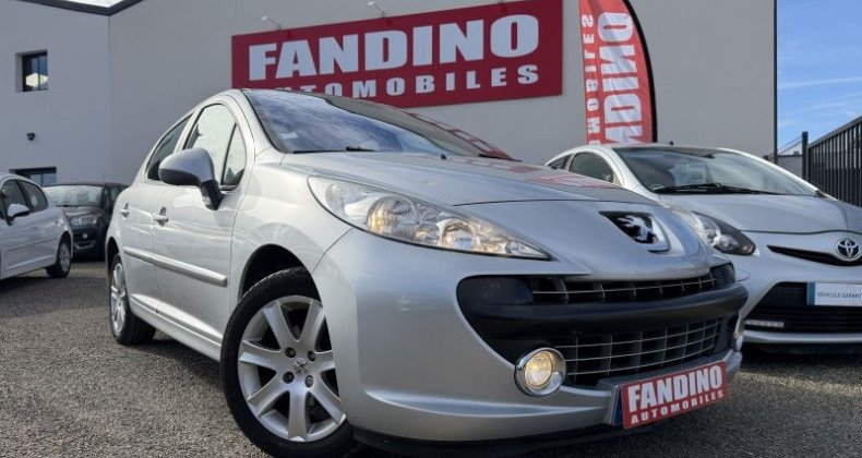 Peugeot 207 1.6 HDI90 PREMIUM PACK 5P