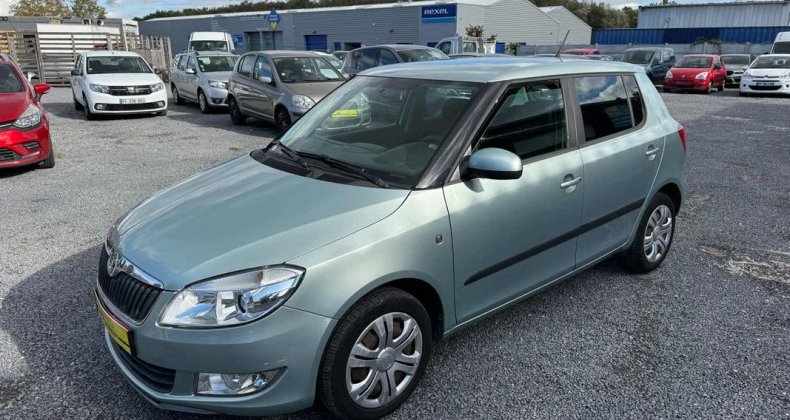 Skoda Fabia AMBIENTE 1l2 TDI 75 chx Â«Â idÃ©al jeune