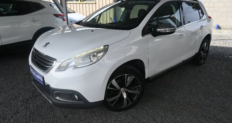 Peugeot 2008 1.6 VTi 120ch BVM5 FÃ©line Titane
