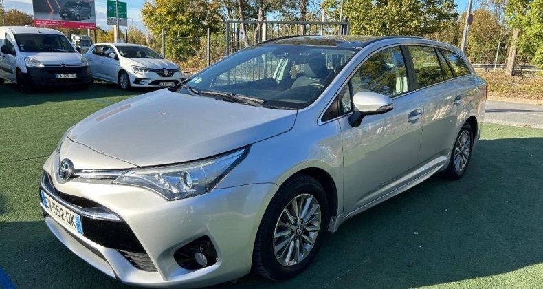 Toyota Avensis TOURING-SPORTS 1.6 D4D 110 SKYVIEW