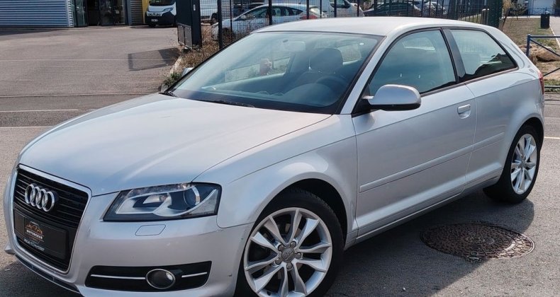Audi A3 1.6 TDI AMBITION 105 CH 3 PORTES