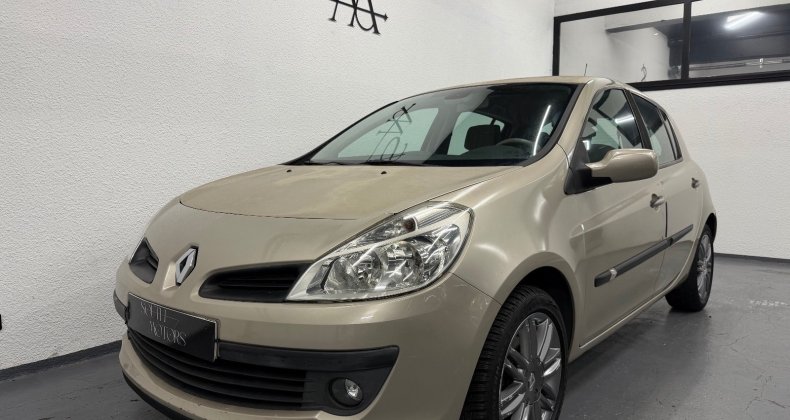 Renault Clio III 1.6 16V 110 PrivilÃ¨ge Proactive Aut