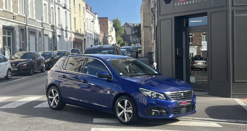 Peugeot 308 1.2 Puretech 130 EAT8 Tech Edition Apple