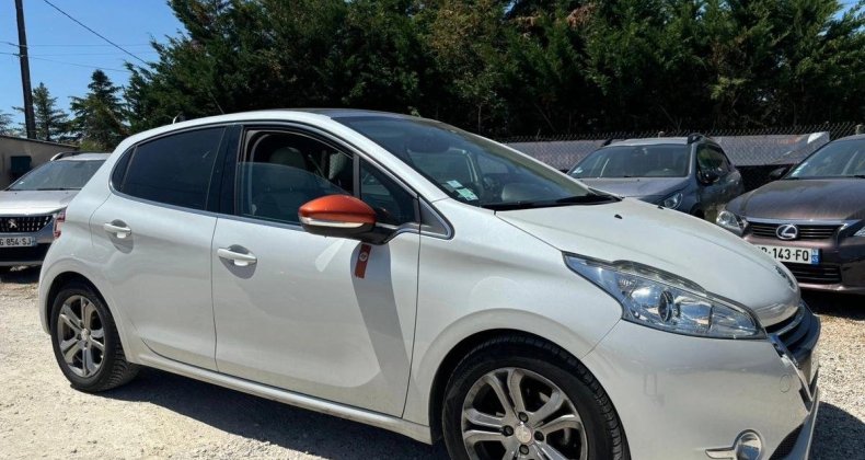 Peugeot 208 1.6 VTI 120CV PACK ROLAND GARROS 5 PORTE