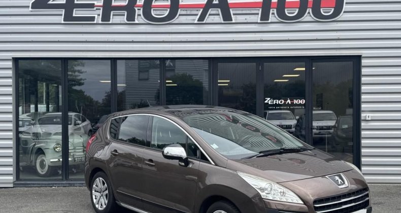 Peugeot 3008 diesel 2013 (toit panoramique, attelage,