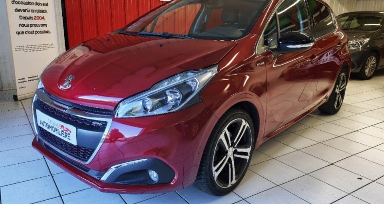 Peugeot 208 1.2L VTI GT LINE 110CV EMBRAYAGE NEUF DI