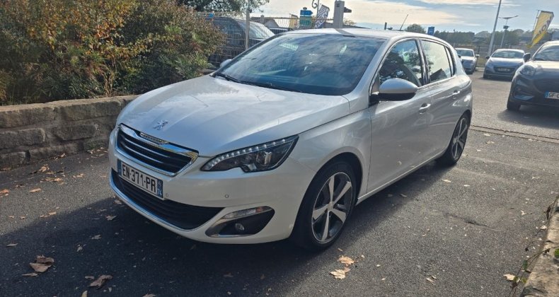 Peugeot 308 1.2l ess 130 Allure 02-2017 1er Main