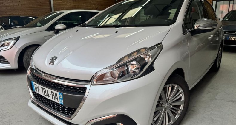Peugeot 208 1.6 BlueHDi 100ch Style 5p GARANTIE