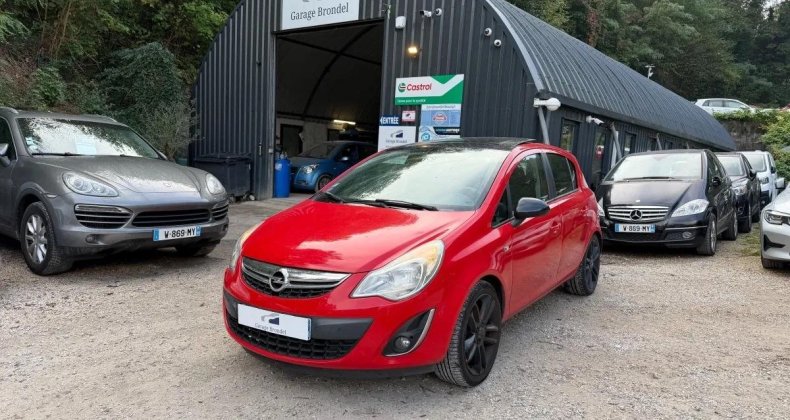 Opel Corsa D 1.4 i 100cv Cosmo Phase 2