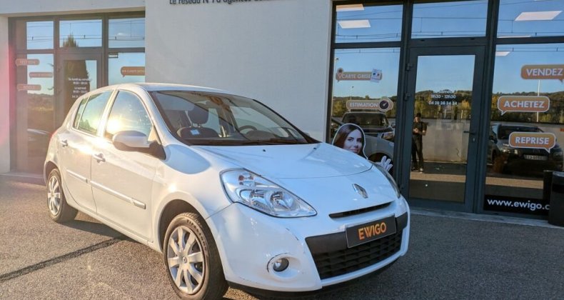 Renault Clio 1.2 75ch 1Ã©re MAIN / Entretiens / Courr