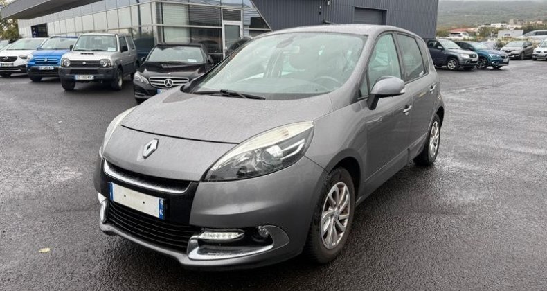 Renault Scenic III 1.5 DCI 110CH DYNAMIQUE EDC