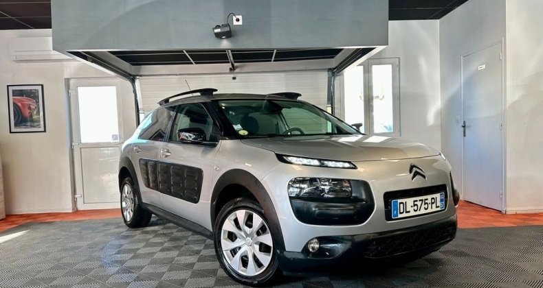 Citroen C4 Cactus 1.6 BlueHDi 100cv toit panoramique