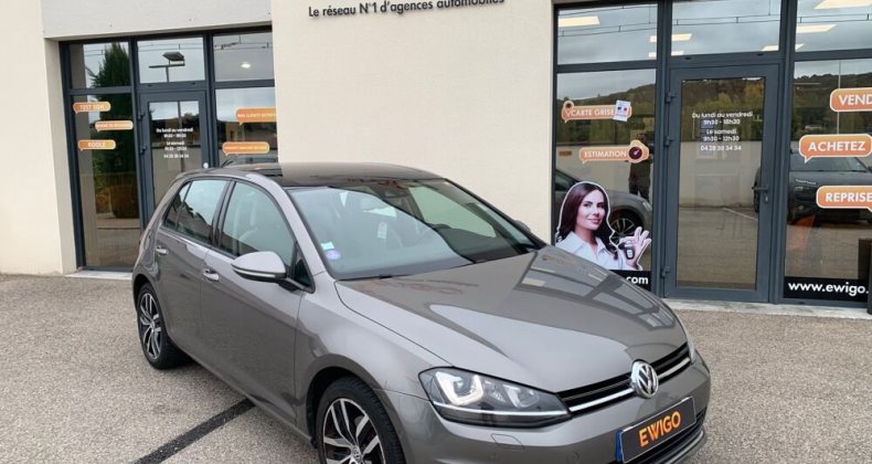 Volkswagen Golf 1.4 TSI 120cv BLUEMOTION CARAT DSG7 / CA