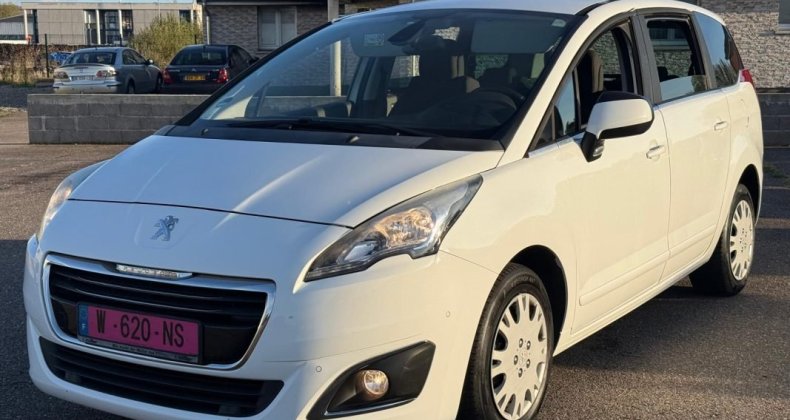 Peugeot 5008 1.6i 156ch Phase II 5Places