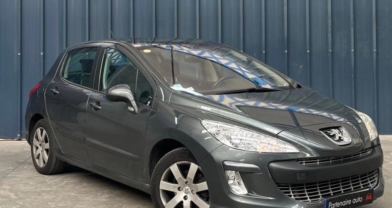 Peugeot 308 1.6 HDI 110 FELINE BVA - Garantie 1 an -