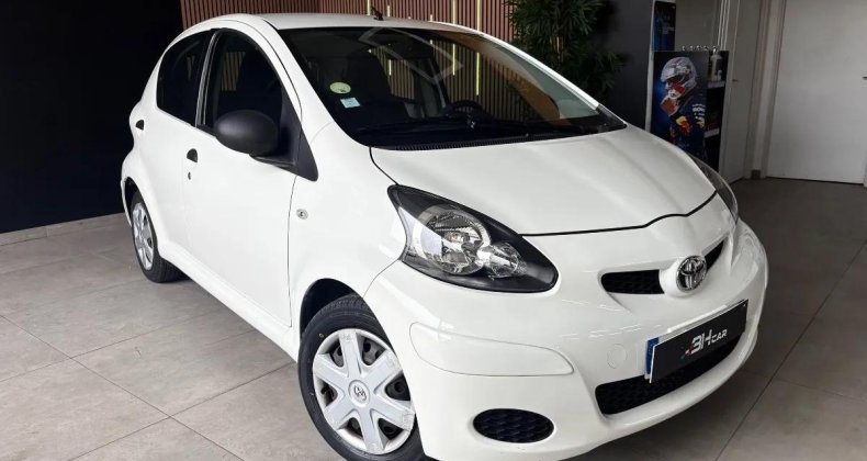Toyota Aygo 5 Portes 1.0 VVTi 68 cv