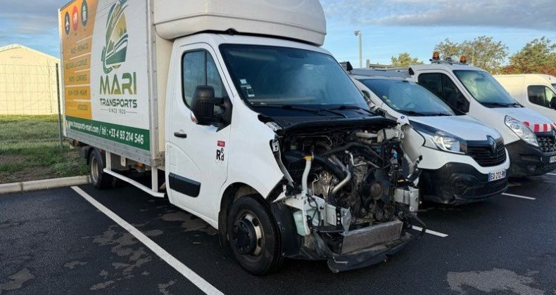 Renault Master 160cv 20m3 hayon accidentÃ©