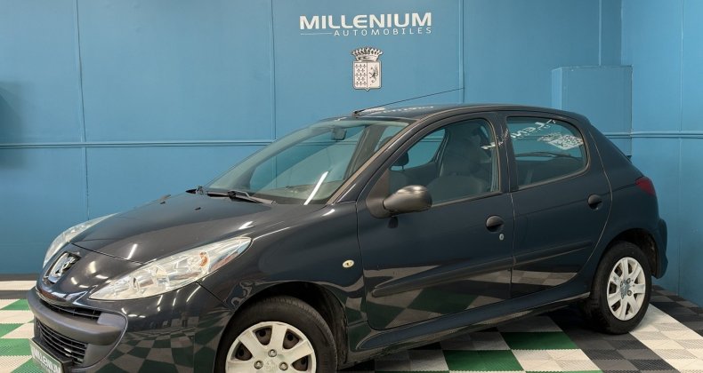 Peugeot 206   1.1 URBAN EURO5 5P