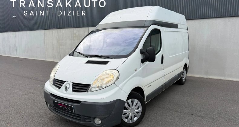 Renault Trafic II Fourgon Phase 2 L2H2 2.5 dCi 150 cv -