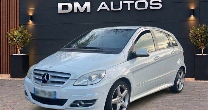 Mercedes Classe B 180 BVA â GPS Attelage Climatisation