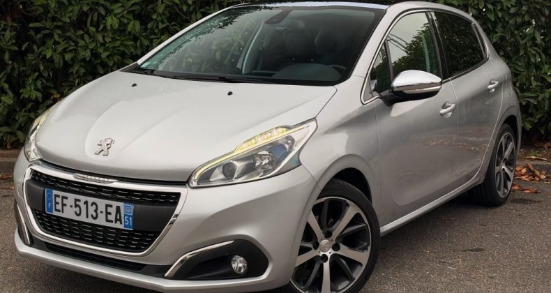 Peugeot 208 (2) 1.6 BlueHDi 100 FÃ©line