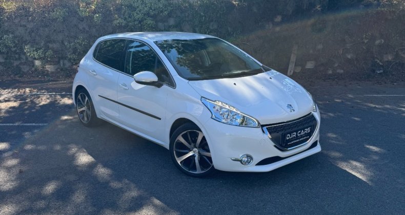 Peugeot 208 1.6 e-HDi 115ch BVM6 Allure - 1 Ã¨re mai