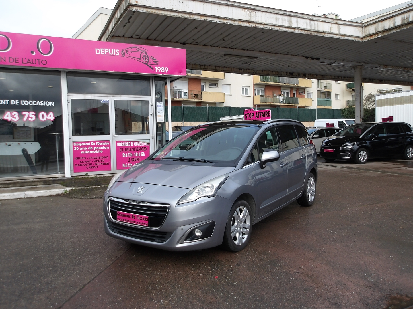 PEUGEOT 5008 1.6 HDI 115CH FAP ALLURE