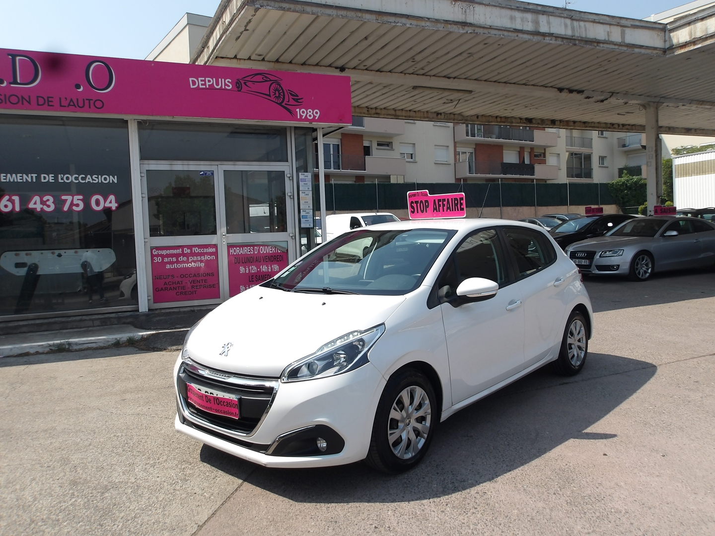 PEUGEOT 208 1.2 PURETECH 82CH ACTIVE BUSINESS S&S 5P